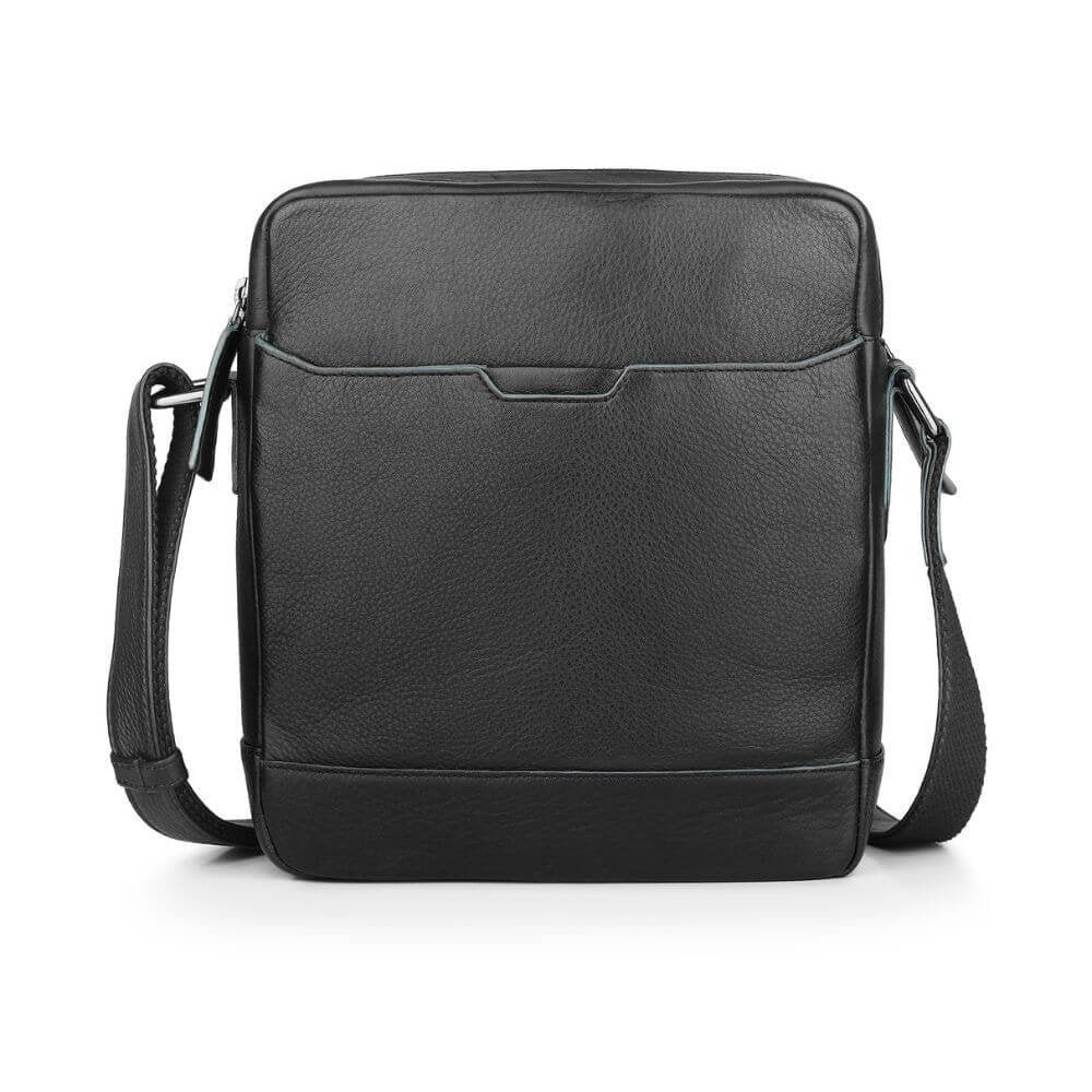 Black-Leather-Messenger-Bag-Zip-Top-Hudson-5520.jpg