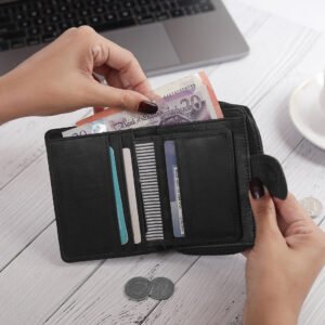 Columbia Leather Purse With Zip