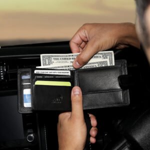 Washington Bifold Tab Fastener Leather Wallet